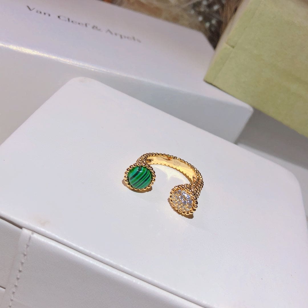 18K Perlée Couleurs Between The Finger Ring