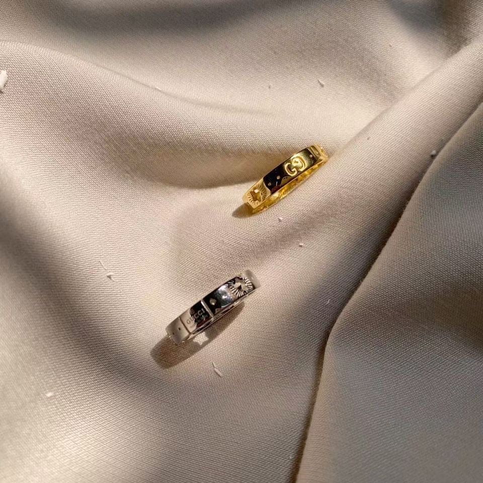 18K GG White Gold Ring