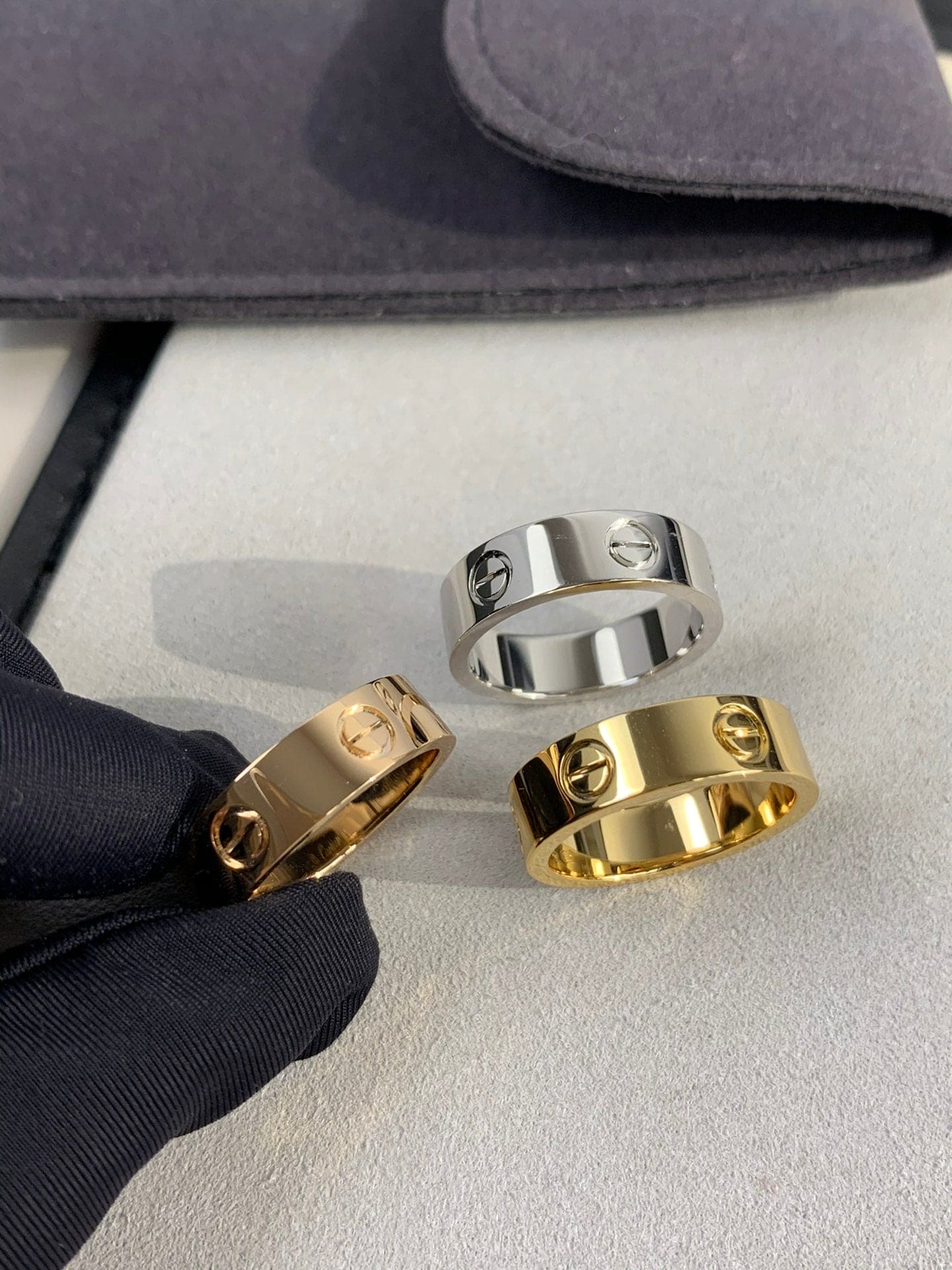 18K Love Wedding 6mm Ring