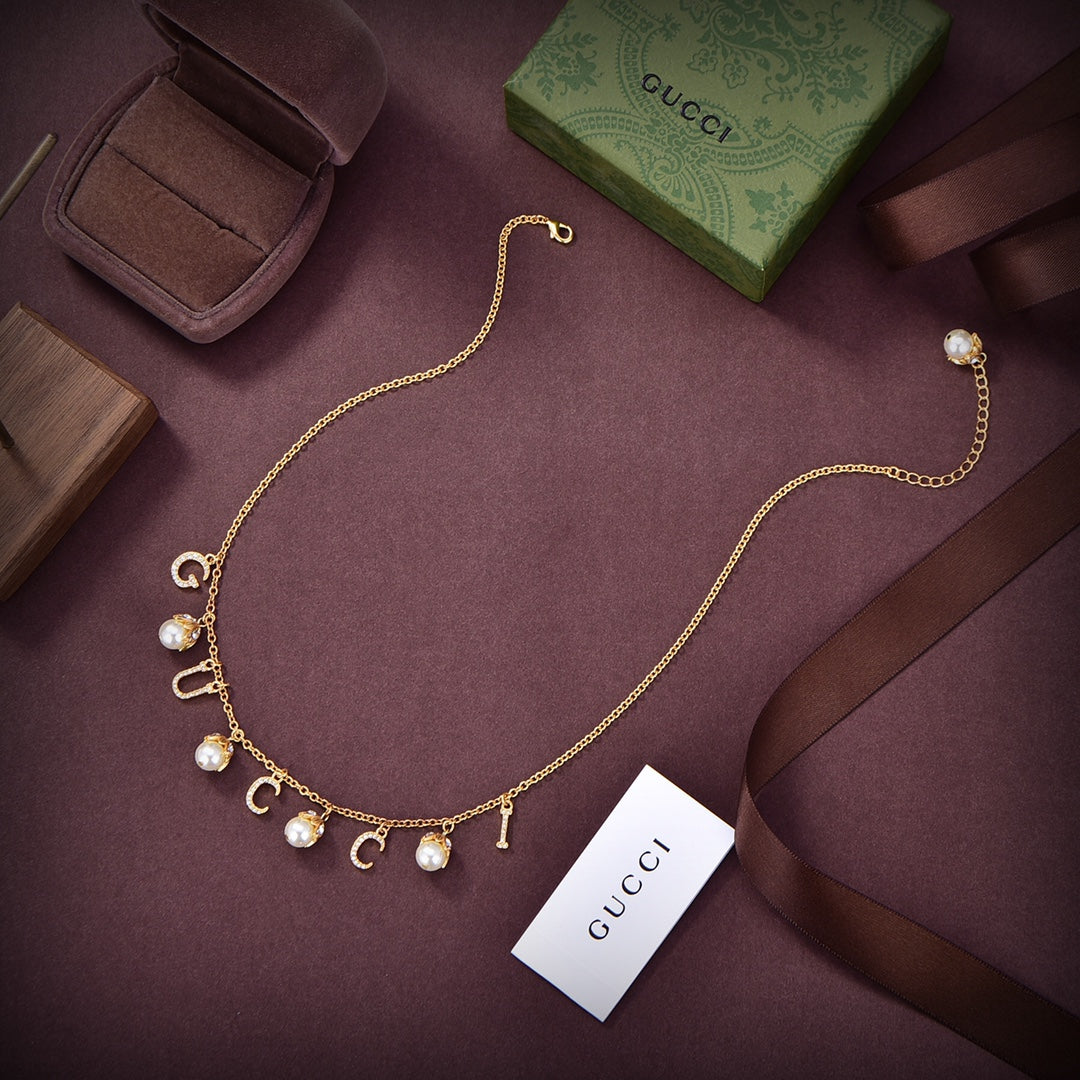 18K Double G Logo Plaque Embellished Pearl Necklace