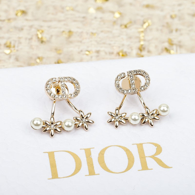 18K CD Tribales Diamond Earrings