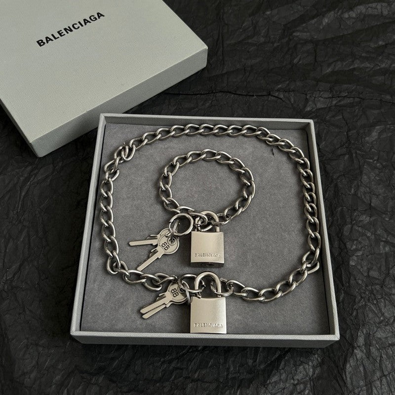 18K BB Vintage Chain Necklace