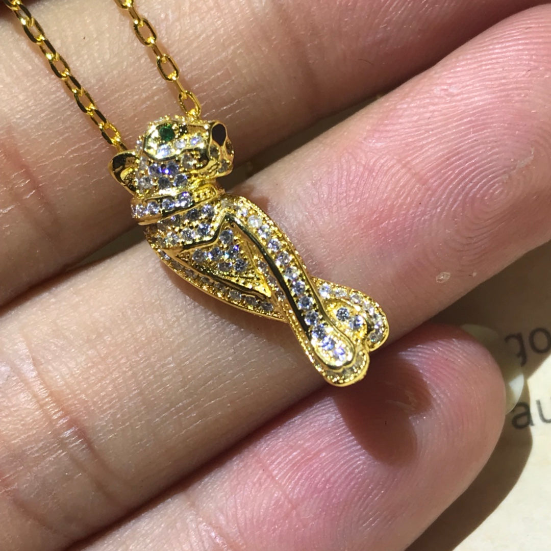 18K Panthere De Diamond Necklace