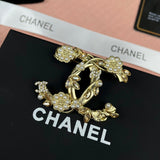 18K CC Flower Pearl Brooch
