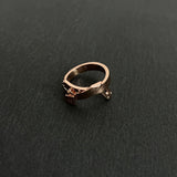 18K Kelly Gavroche H Ring