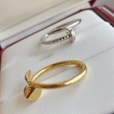 18K Juste Un Clou Ring